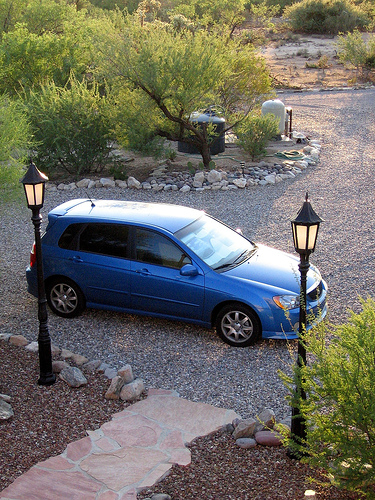 [kia+spectra+hatchback.jpg]