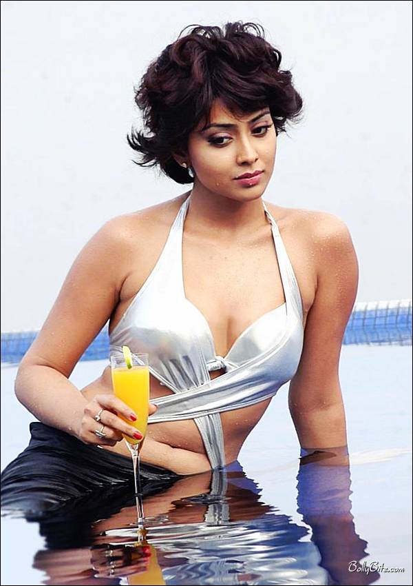 shriya_saran_11.JPG