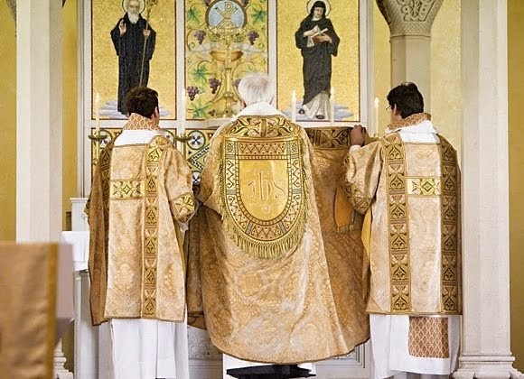 New Liturgical Movement A Set of Vestments from Australia New Liturgical Movement A Set of Vestments from Australia