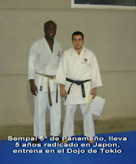 Sensei Juan Acevedo, junto a un senpai panameño radicado en Japon