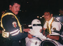 *** Policìa de trànsito ***