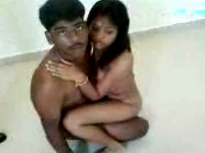 Indian+Couple+Caught+Red+Handed+Having+Sex+Public+In+Malaysia+www.GutterUncensored.com+01.jpg