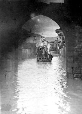 Calle Población sufre inundación