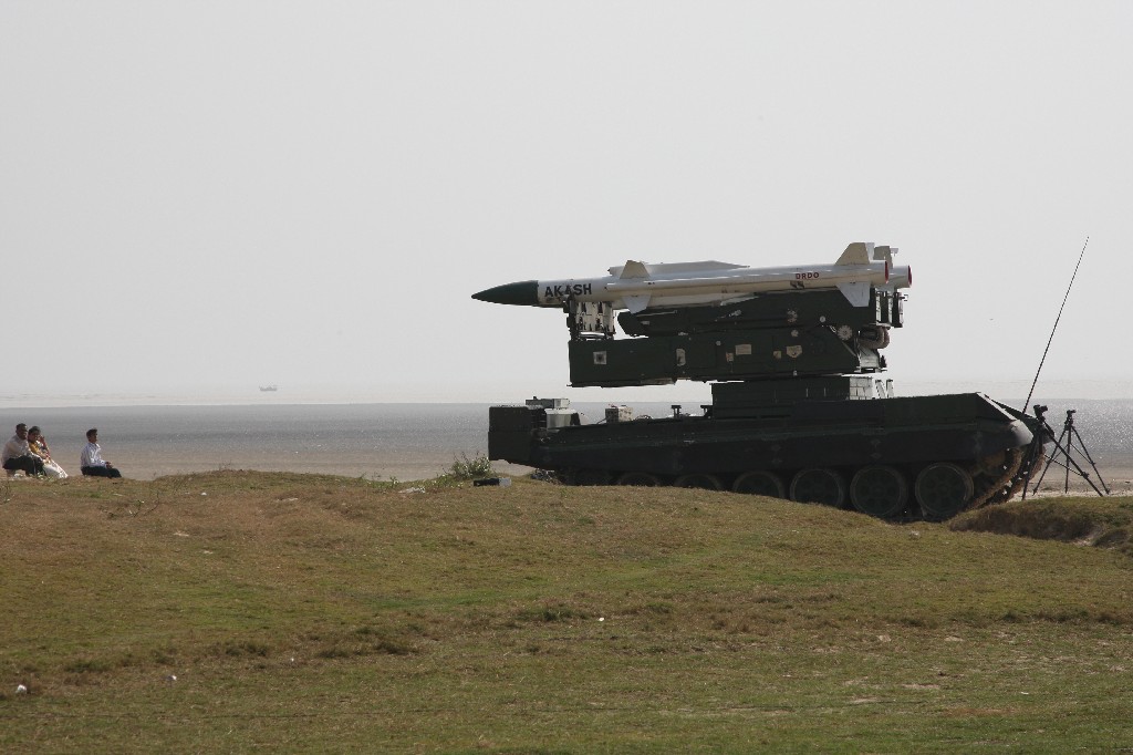 [579U0176-779619.JPG]