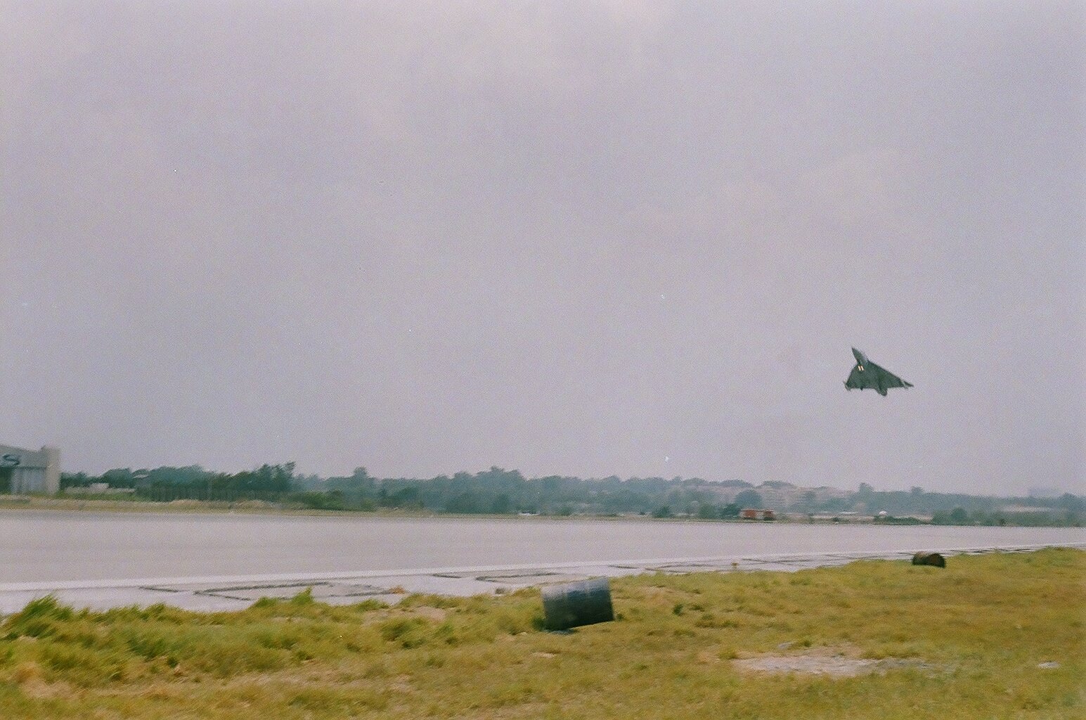 [01080013-758438.jpg]