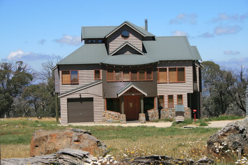 Alpine Ski Lodge, Dinner Plain, Victoria, Australia © CKoenig