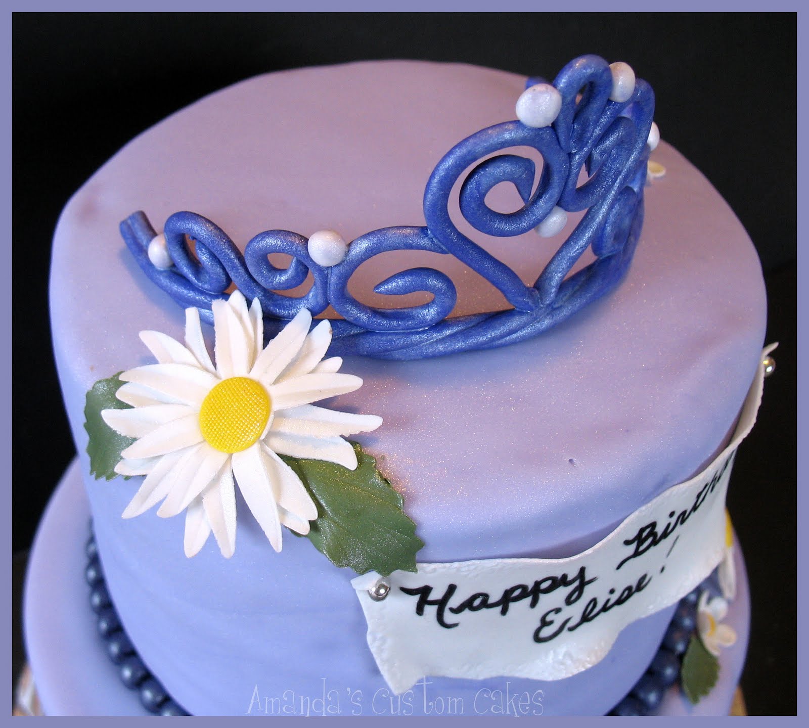 Amanda's Custom Cakes: Pretty tiara cake