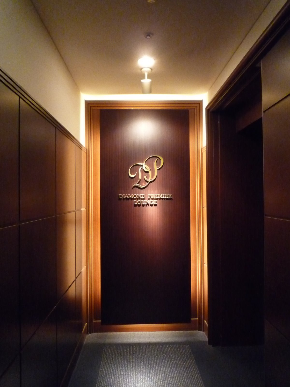 [P1110928.JPG]
