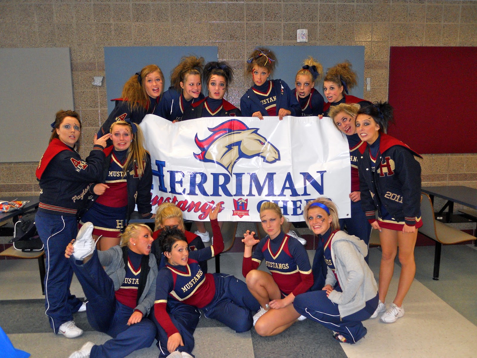 herriman-high-cheerleading-team-photos