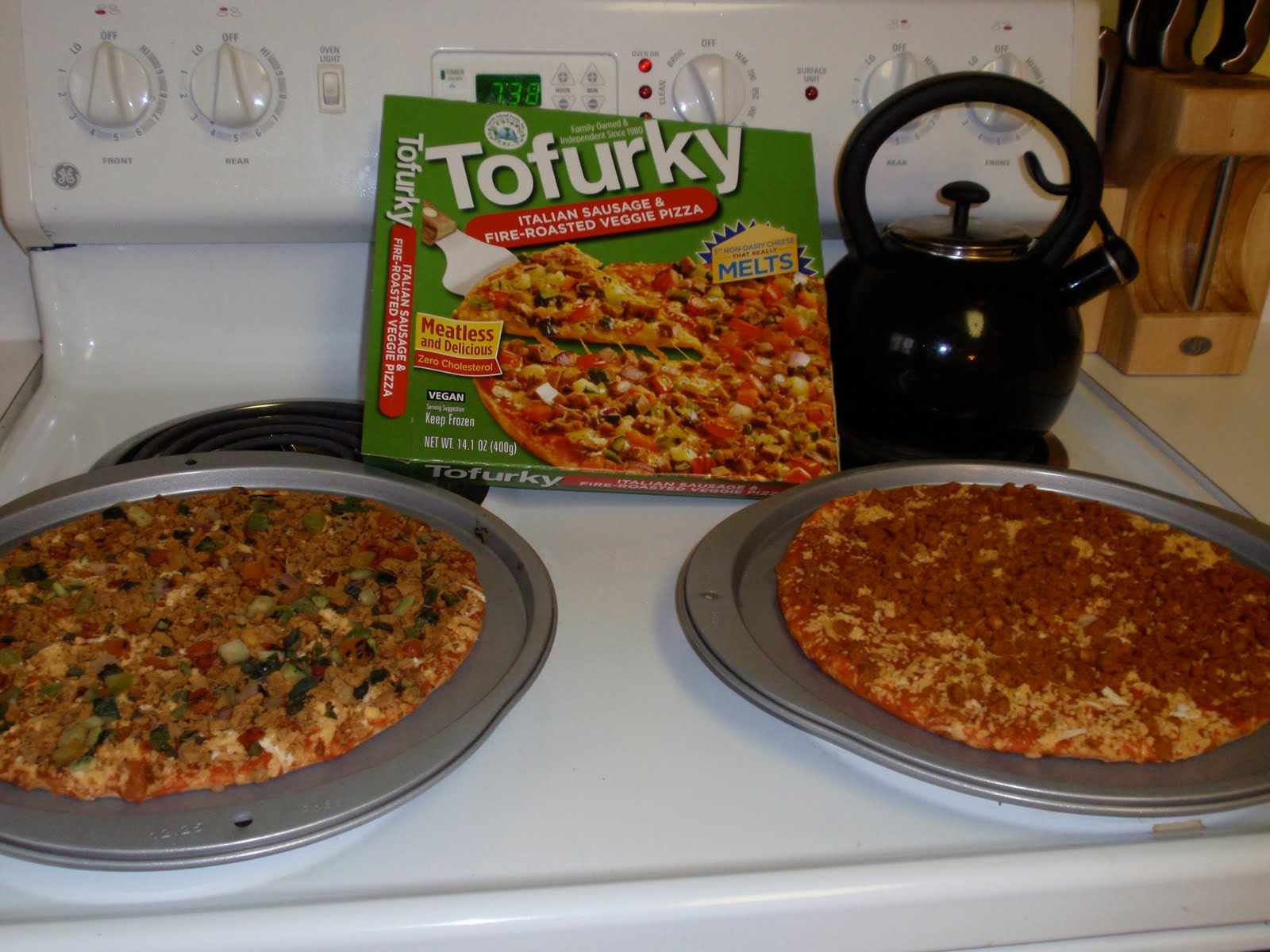 Vegan Awesome Vegan Junk Food Tofurky Pizza Review