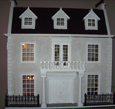 Manor Dollhouse