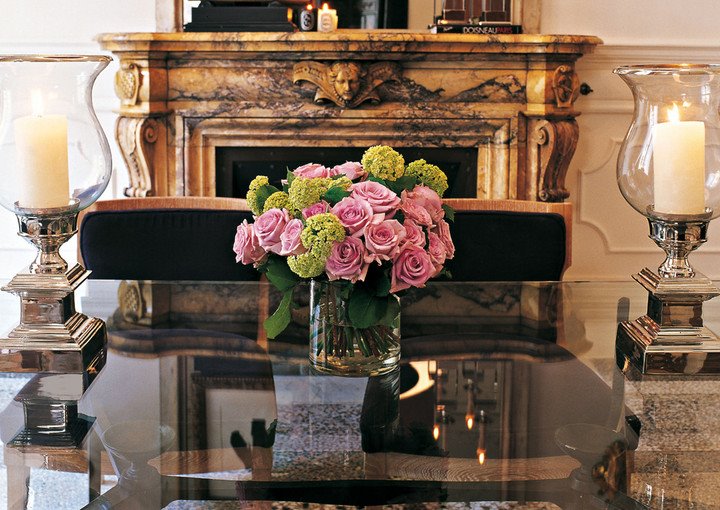 [Flo-Dining+Table.jpg]