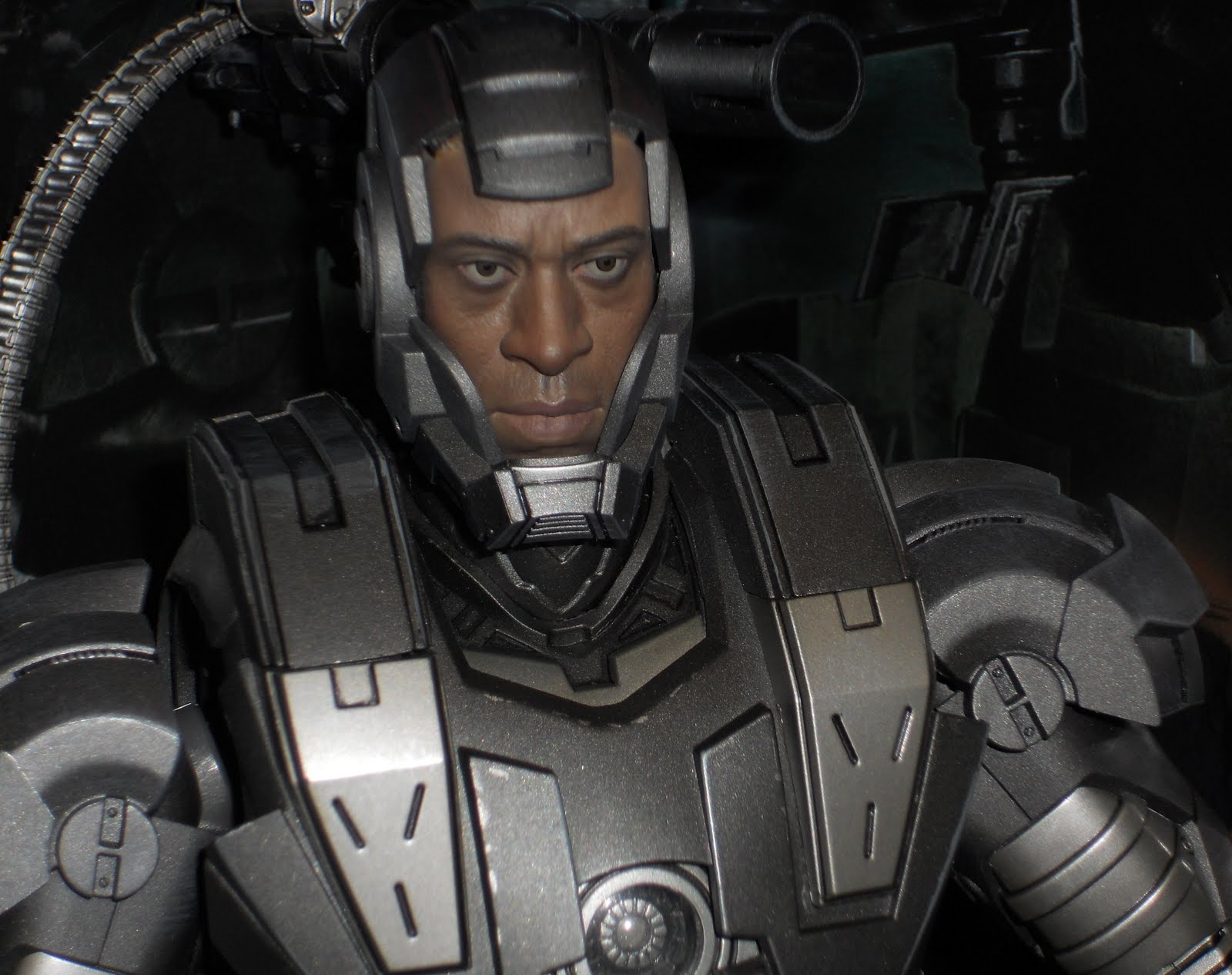 1/6 scale figure collection POINTBLANKTOYS.COM: HOTTOYS WARMACHINE