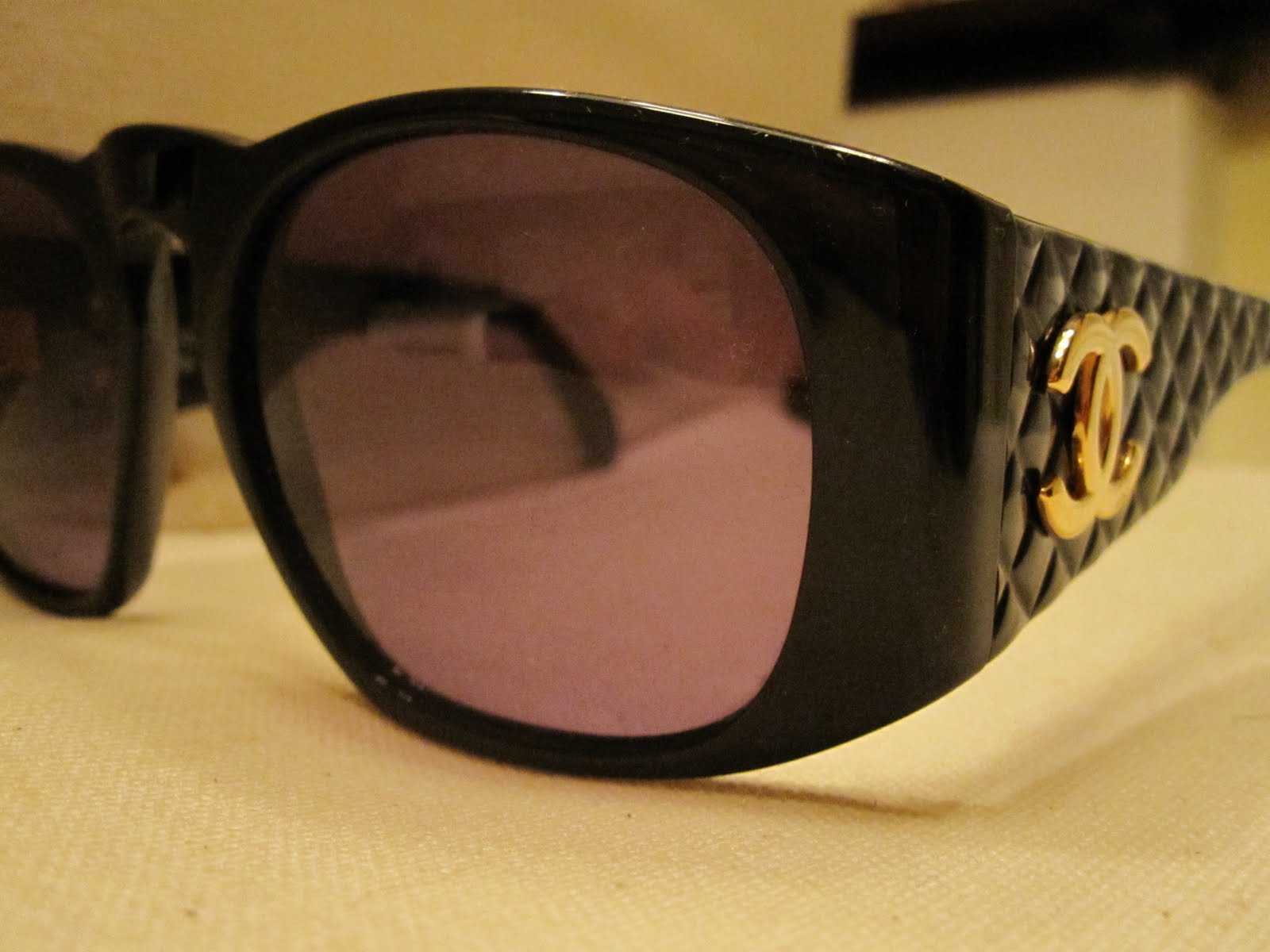 CC chanel 5014 vintage sunglasses ระบุสีในแชท แบบน้องเต้ยใส่
