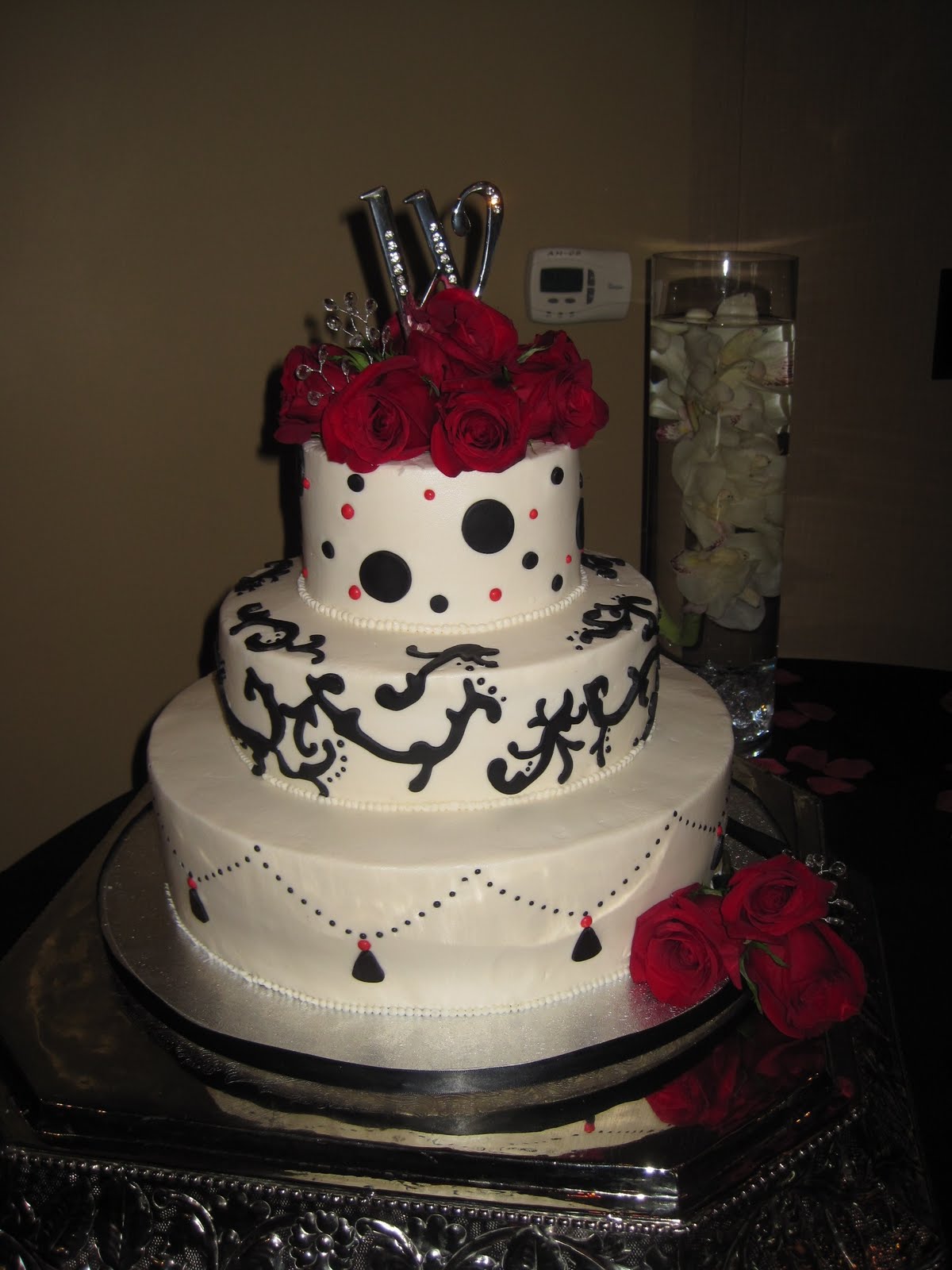 Custom Cakes Divine Wedding