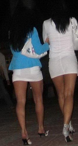 [calves+sweet+spy+legs+.jpg]