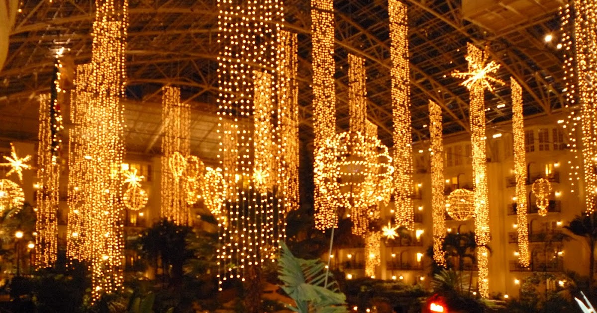 Mai Thai Wanderings Christmas lights at Gaylord Opryland Hotel