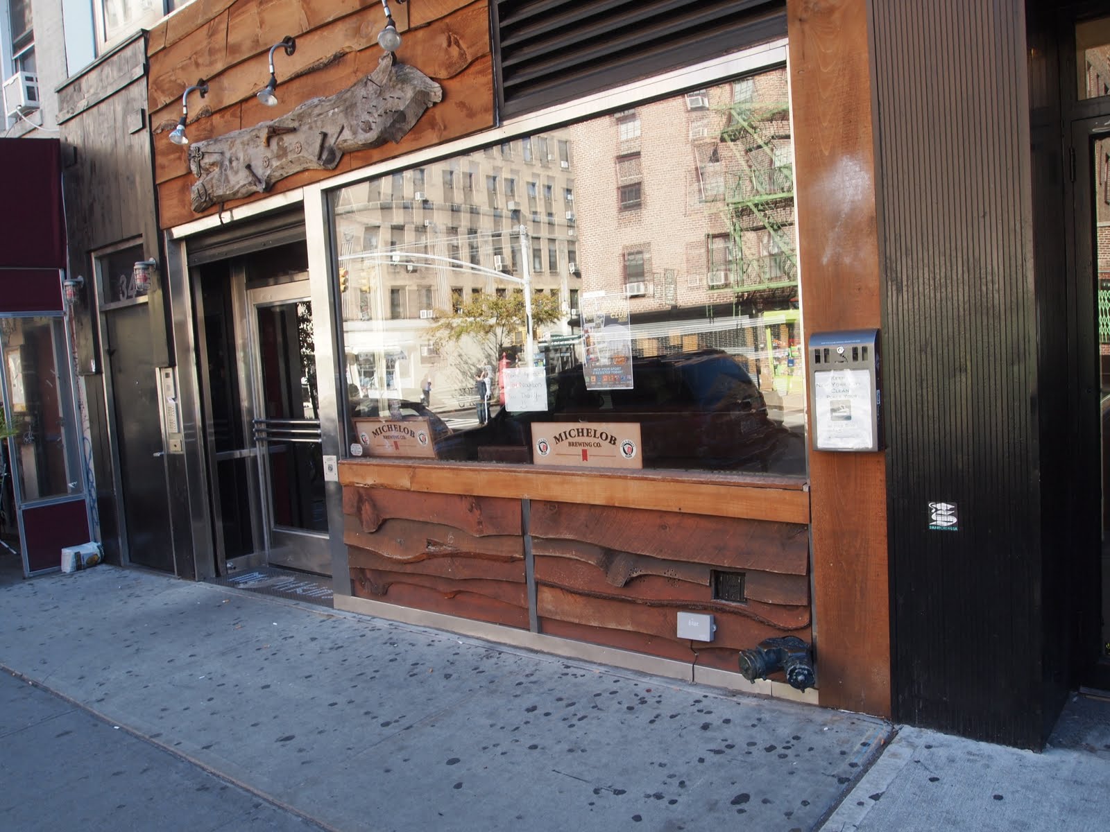 EV Grieve: Waiting for the new Aces and Eights sign, bar name