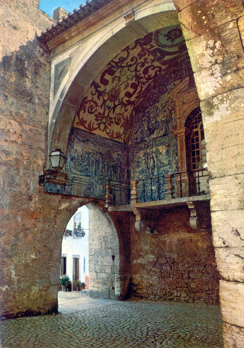 [Óbidos+-+Entrada+da+Vila+(p).jpg]