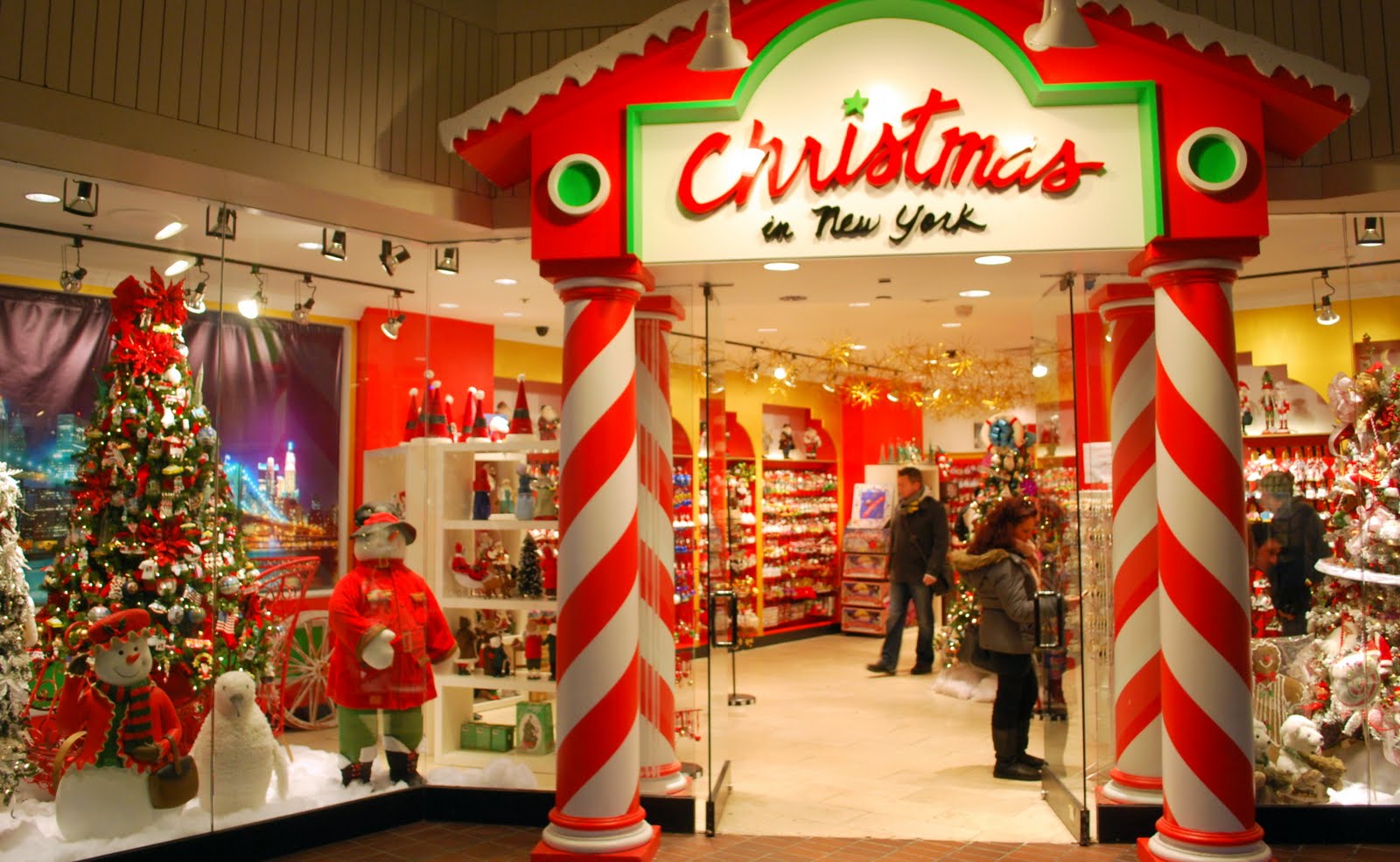 Mille Fiori Favoriti: Christmas in NY Ornament Shop