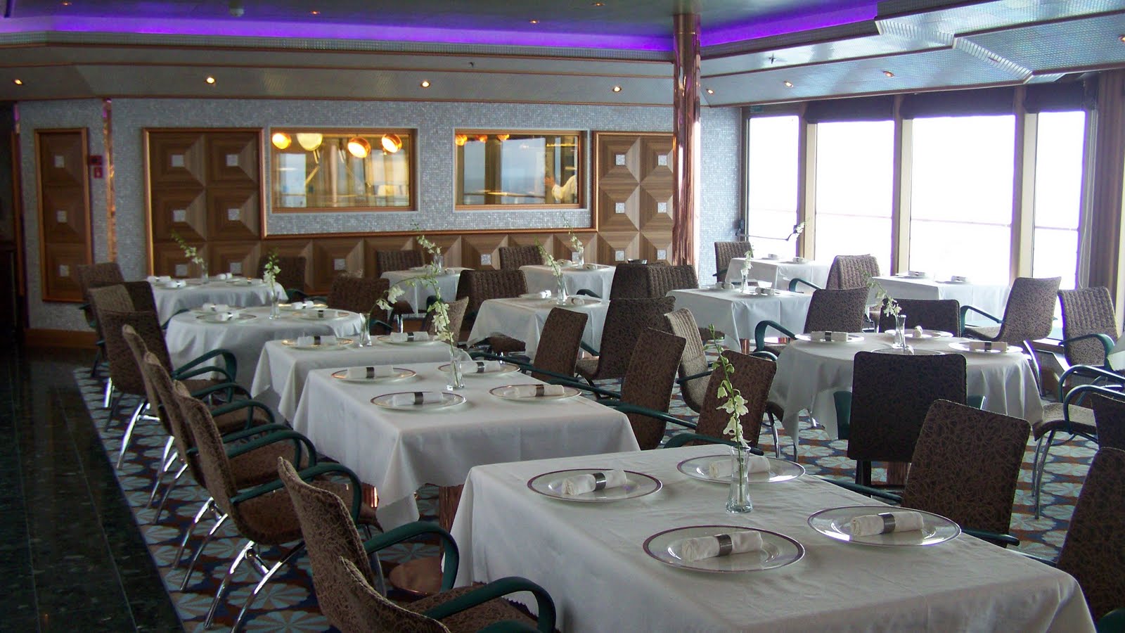 Kreuzfahrt-Tagebücher: Die Costa Luminosa und Schiffe, die wir