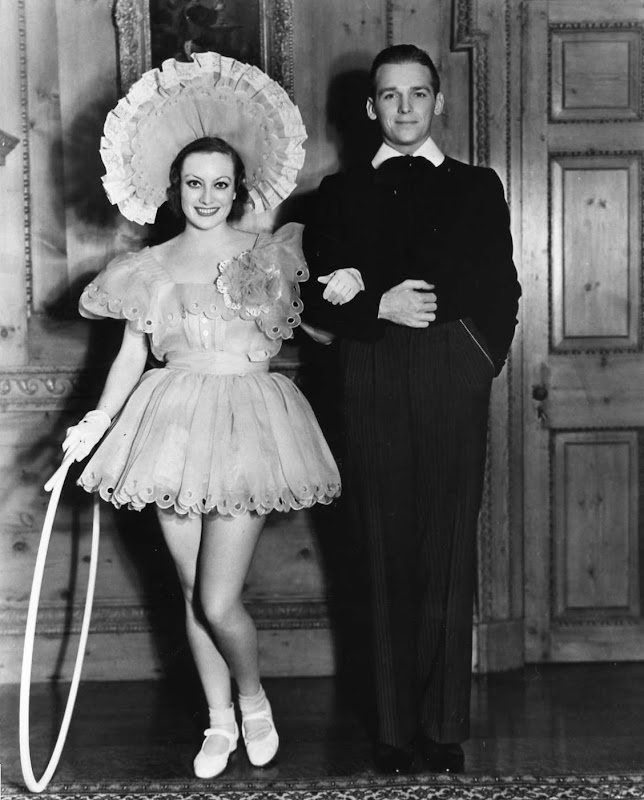 Paris Atelier Halloween...Old Hollywood Style