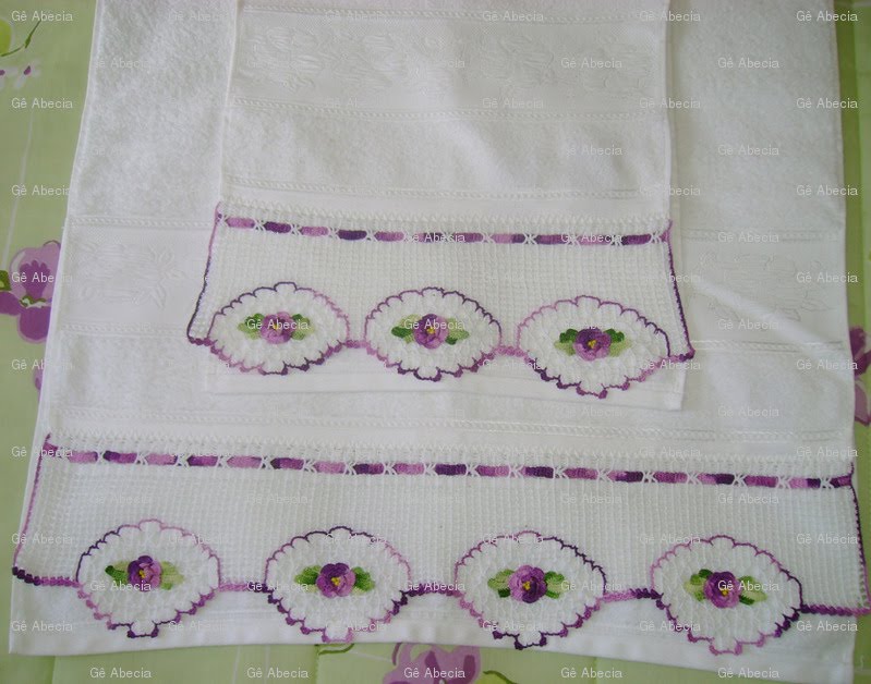 G\u00ca ABECIA, BORDADOS: Jogo de toalhas