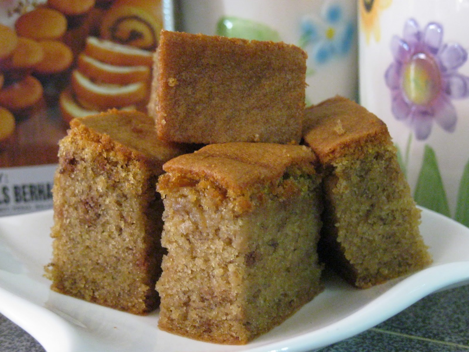 inachomel KEK PISANG LEMBAP