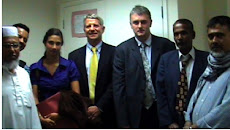 First EVER picture of KHOODEELAAR! campaigners meeting Crossrail hole-company CLRL staff.  [1]