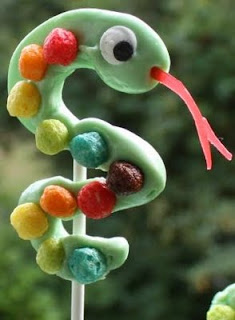 Confectionary pop in the shape of snake