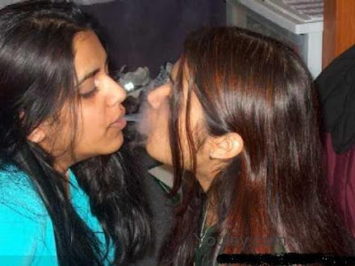 400px x 299px - Bhuvaneshwari: Nri girls, Hot girls, Mallu aunties