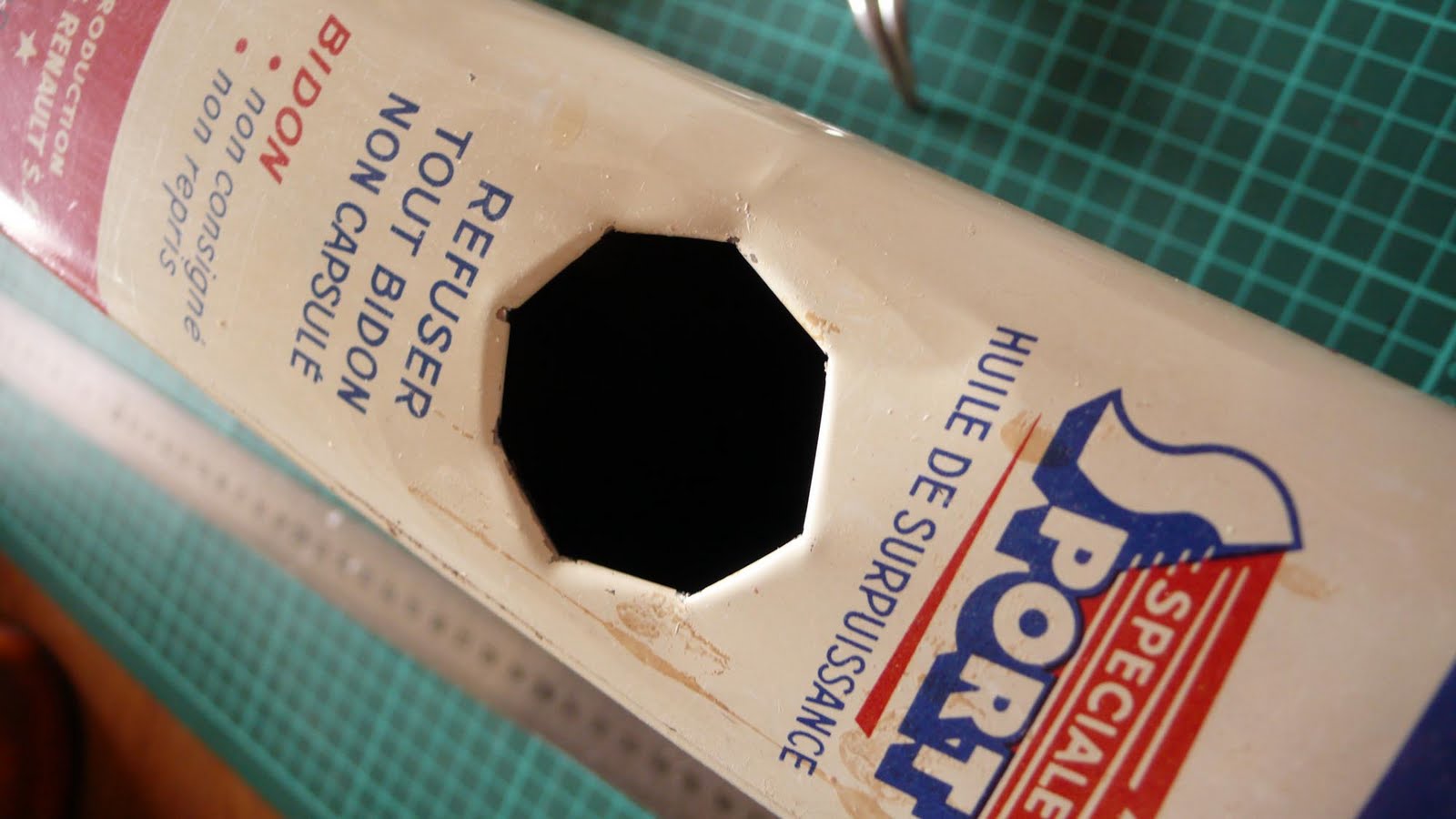 Aël Le Blog Fabrication d'un Ukulele Bidon