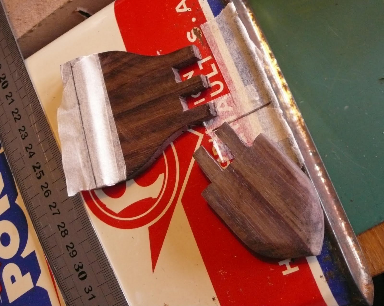 Aël Le Blog Fabrication d'un Ukulele Bidon