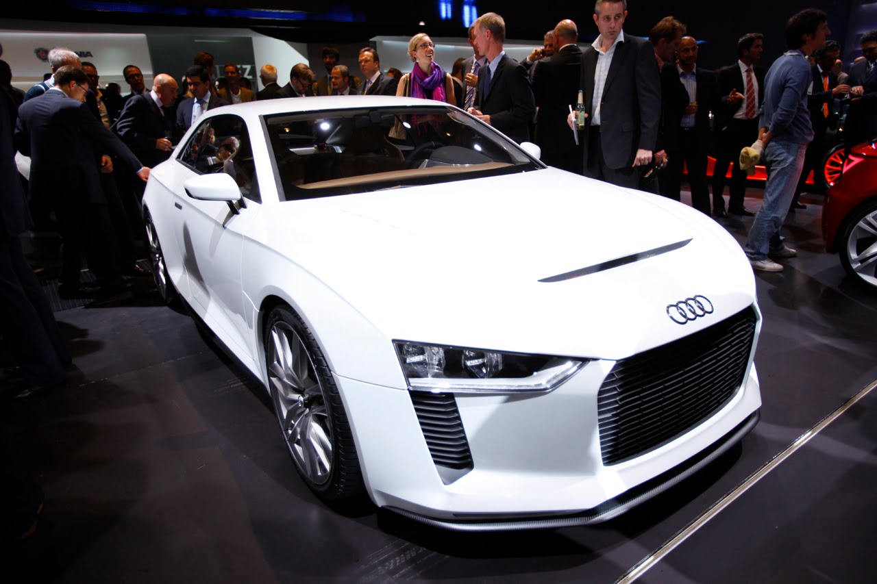 Шрифт ауди quattro