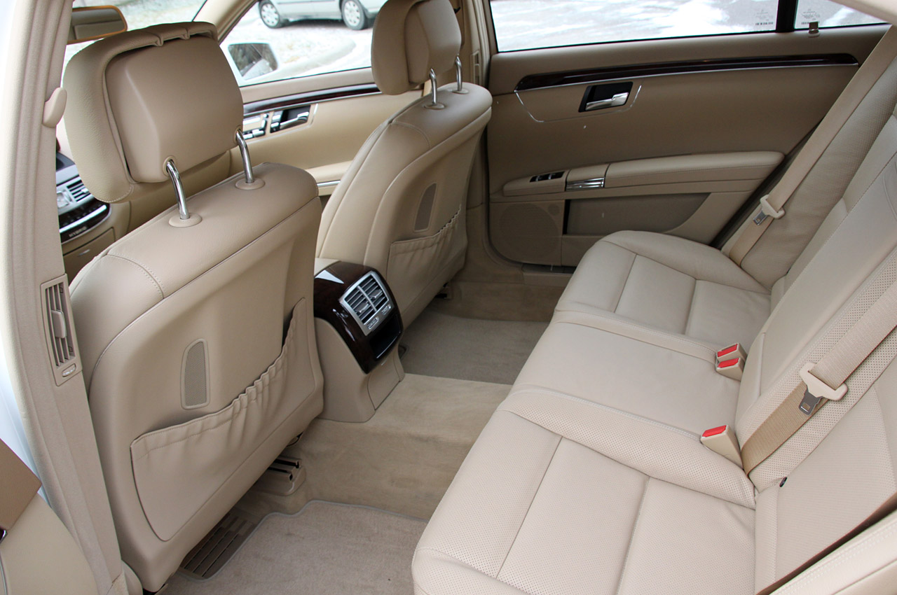 2010 MERCEDES-BENZ S400 HYBRID SEAT DESIGN