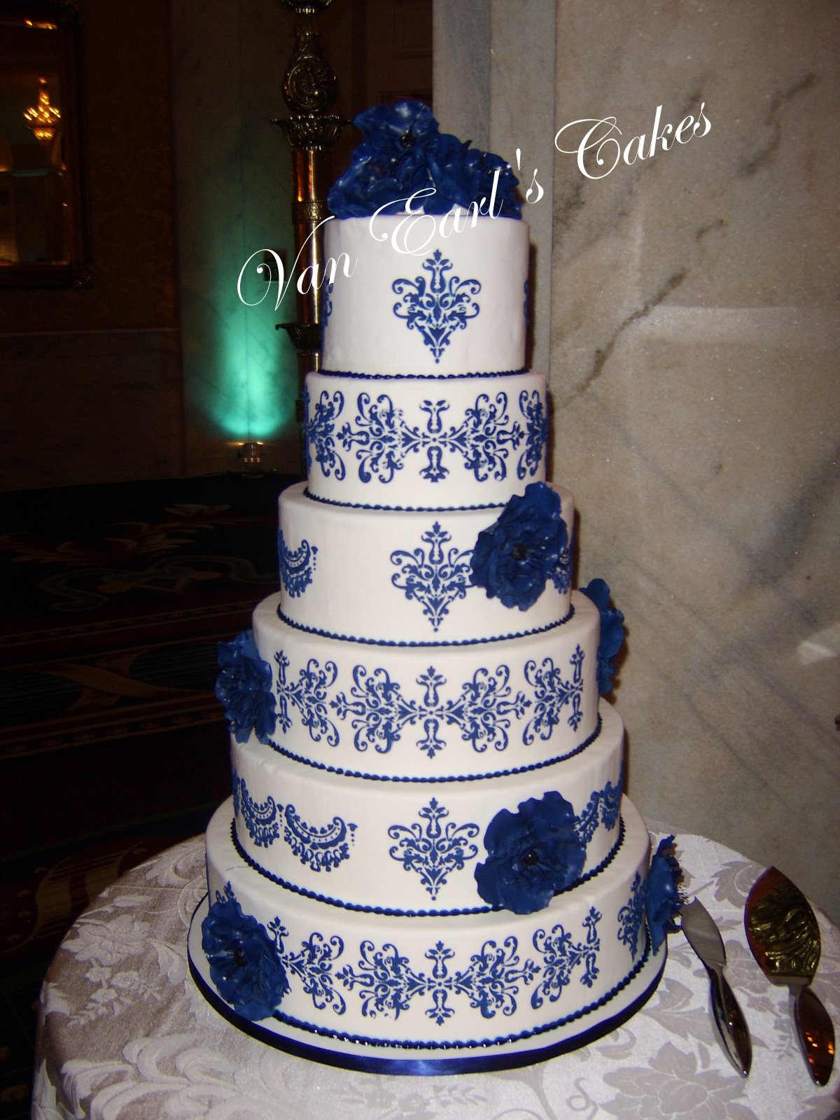 Van Earl s Cakes  Cobalt Blue  Damask Wedding  Cake 