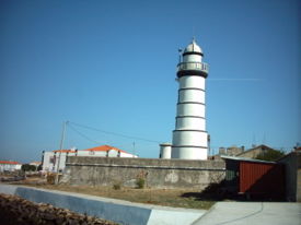 [275px-Forte_da_Barra.JPG]