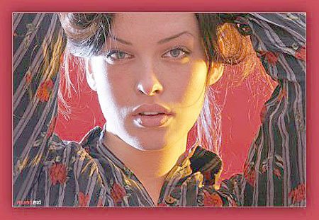 [hugh+hefner+girlfriends+1.jpg]