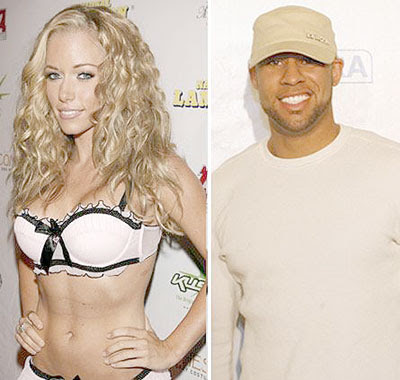 Kendra Wilkinson Leaves Playboy Mansion
