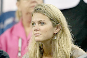 Brooklyn Decker Wallpaper