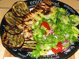 Piept de pui marinat în iaurt, soia, usturoi și ulei de măsline