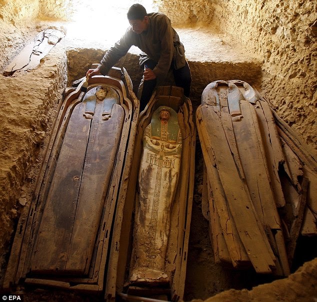 Egito mostra múmias recémencontradas Descobertas Arqueológicas Elo