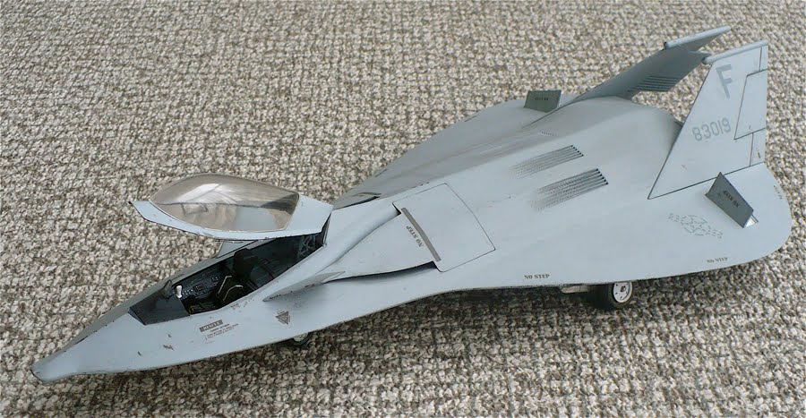 The Great Canadian Model Builders Web Page F 19 Stealth 