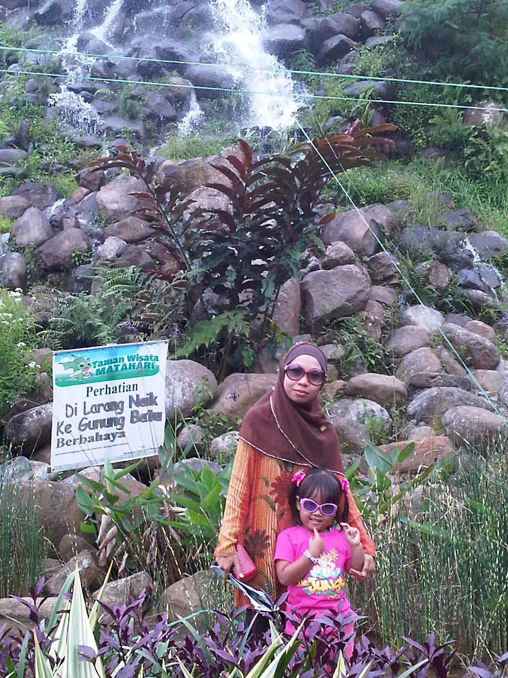 keluarga ku: taman matahari bogor