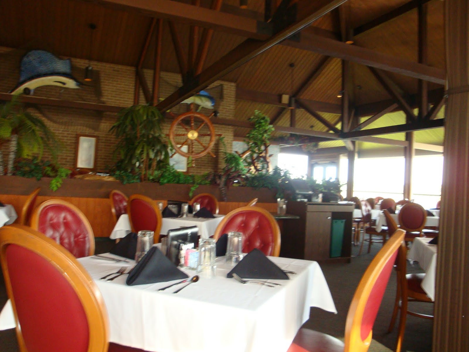 Semone's Travel and Tips Mariner's Restaurant Natchitoches Louisiana