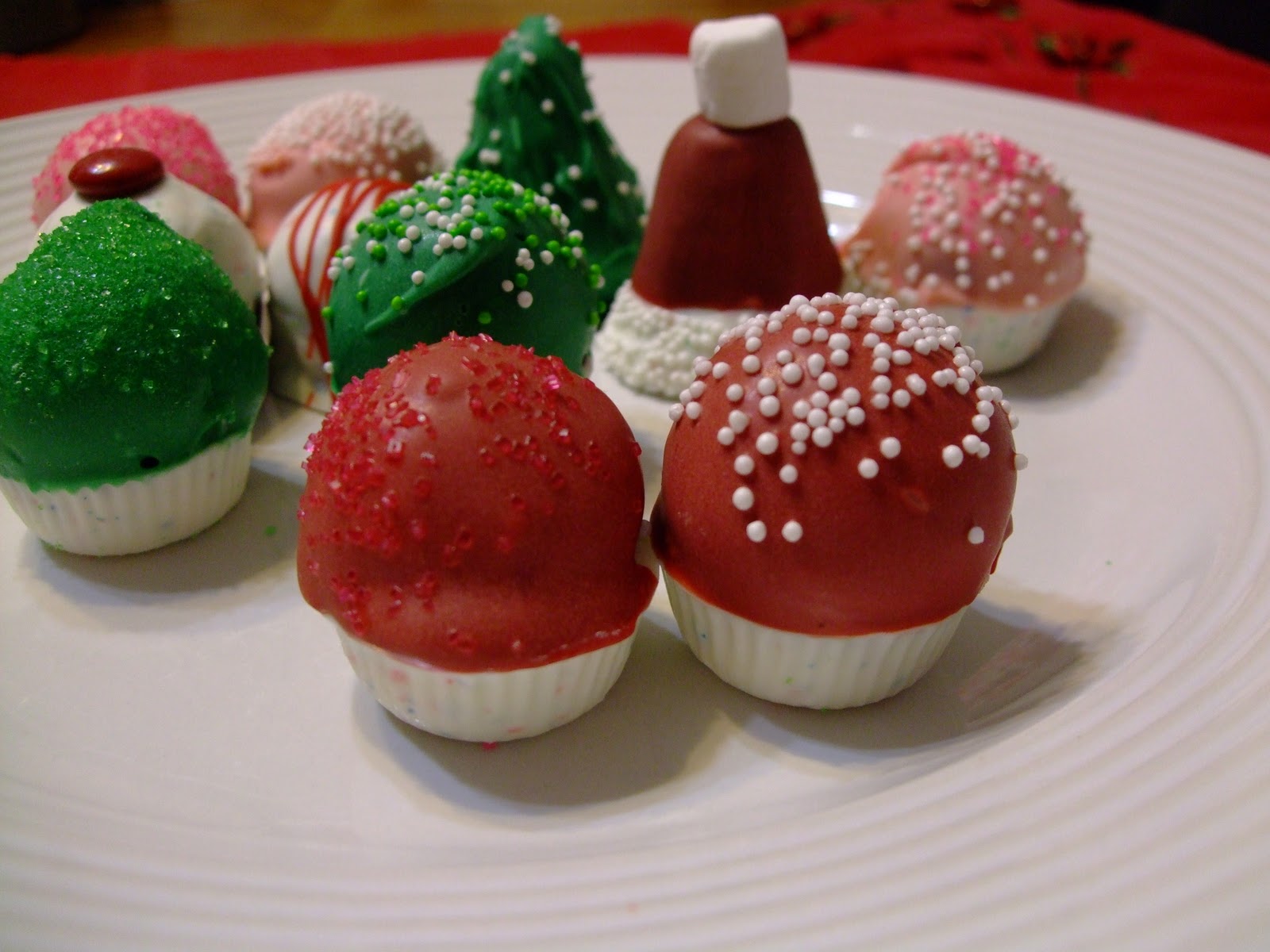 Brenda Bakes!: Christmas Cake Balls - Adventure #4