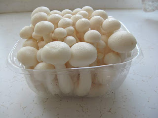 Exotic Eating: White Beech Mushrooms - China