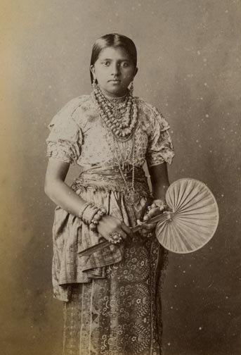 Kandyan Lady