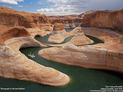 Glen_Canyon_magnificient_meander_1024x768.jpg