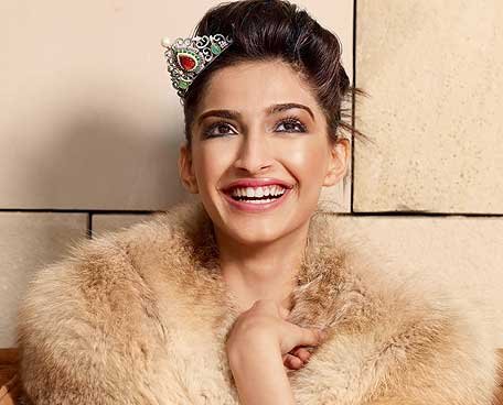 [sonam-cosmopolitan04.jpg]